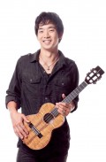 Grand-Ukulele-Japan-Tour-2013-1