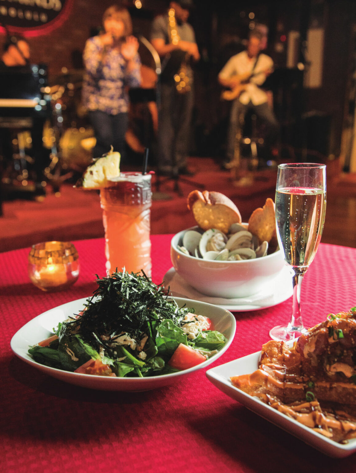 ライブミュージックを聴きながら食事が楽しめるハワイのレストラン｜おすすめグルメ・レストラン｜ライトハウス・ハワイの生活＆観光情報