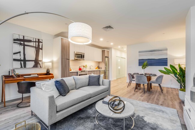 SPACIOUS 1 BED/ 1 BATH APARTMENT IN DOWNTOWN HONOLULU