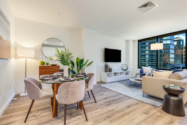 SPACIOUS 1 BED/ 1 BATH APARTMENT IN DOWNTOWN HONOLULU